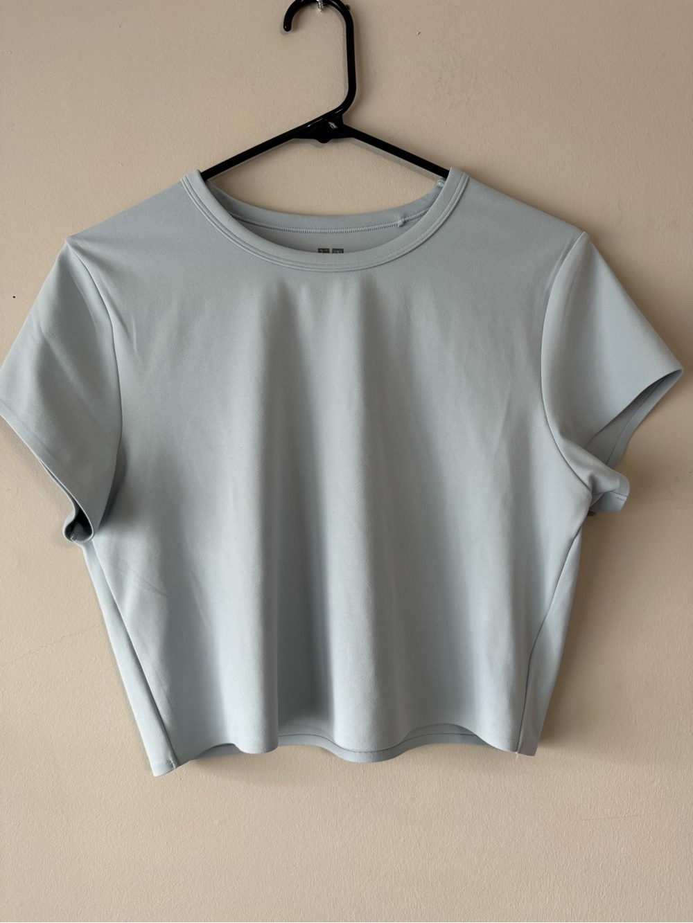 Uniqlo AIRism Crop Top Tee Light Blue Size L